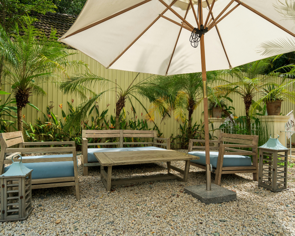 Cantilever Patio Umbrella